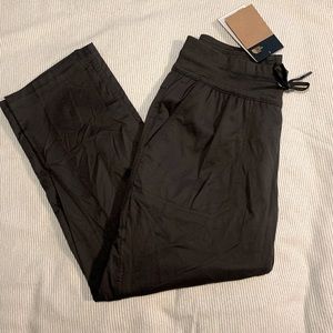 NWT The North Face Aphrodite Motion Cropped Hiking Pants